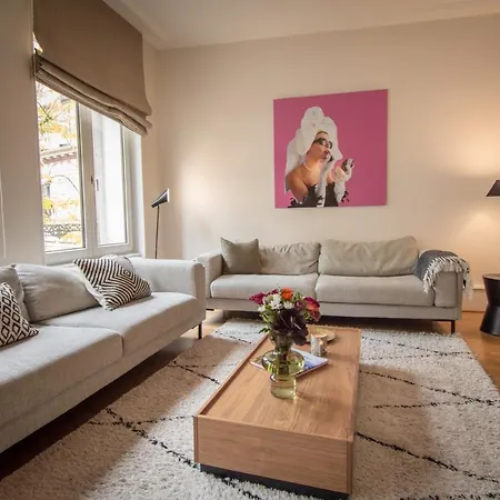 Hello Colmar, Duplex Cathedrale, Historic Center Apartment *