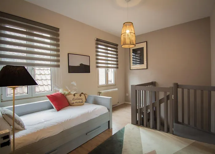 Apartment Hello Colmar, Duplex Cathedrale, Historic Center *